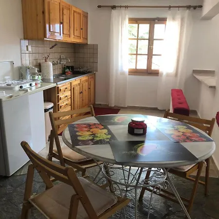 Dom wakacyjny Sfiris Eláti